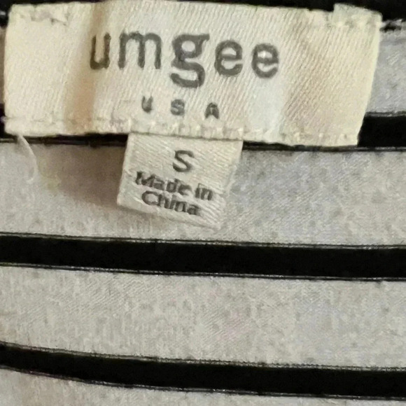 Umgee Black and Pink Striped Top - Picture 4 of 4